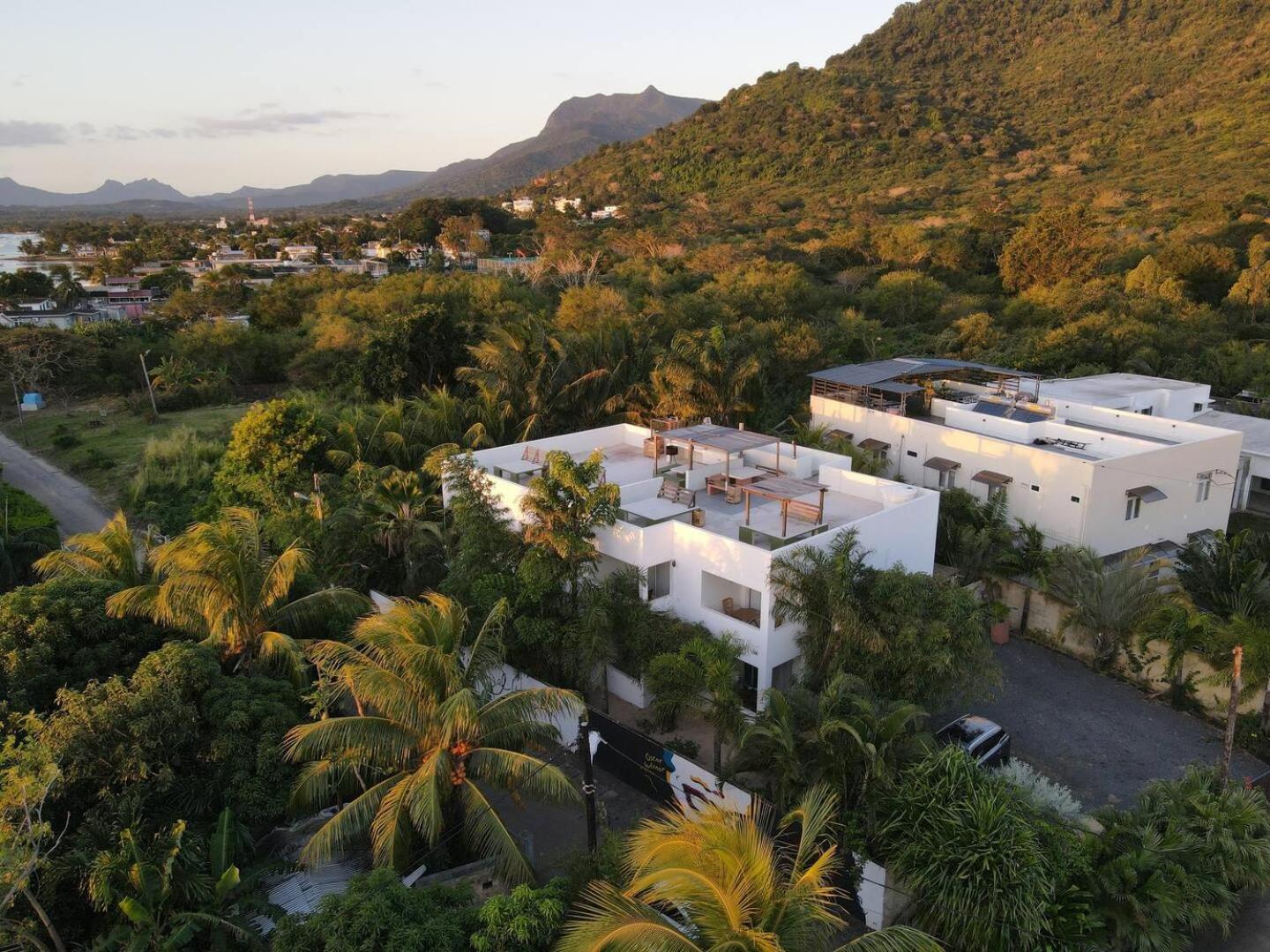 Loukaz -Entire Rental Units W Panoramic Rooftop Coteau Raffin Exteriér fotografie
